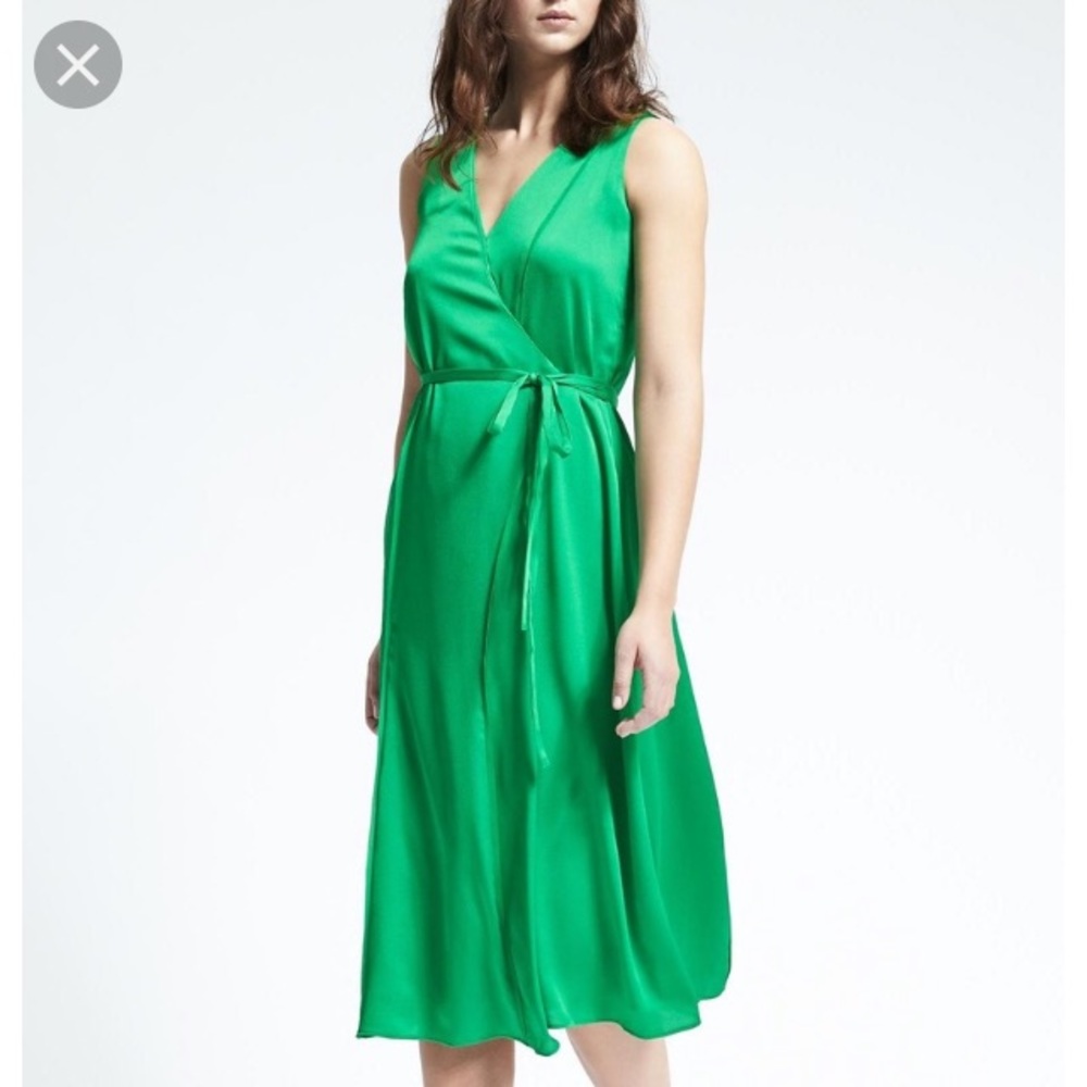 BR Kelly green wrap dress NWT